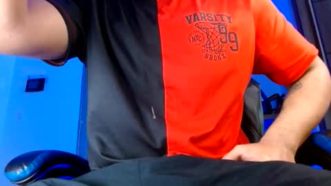 yourfavorite_bigclit online show from June 9, 9:25 pm