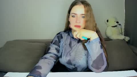 yourgem__ online show from June 12, 2:32 am