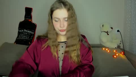 yourgem__ online show from February 19, 5:06 pm