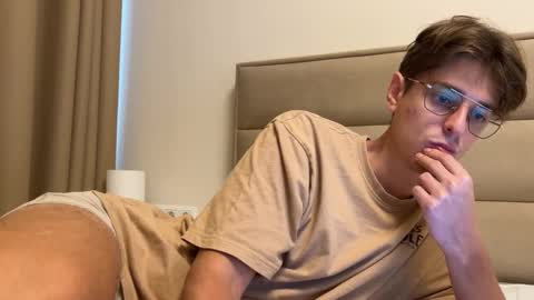 Chris online show from September 25, 8:10 am