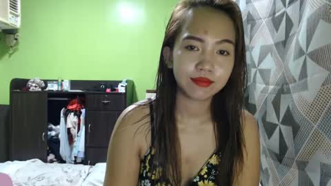 Snapshot of yourloving_maris chatting on December 4, 12:46 am yourloving_maris online show from December 4, 12:46 am