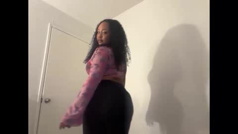 YOURMOMMY online show from February 16, 1:37 am