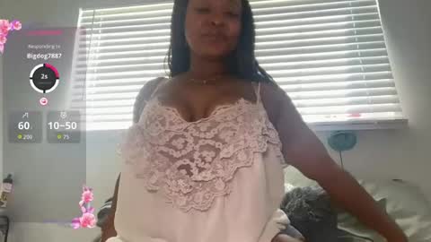 YOURMOMMY online show from June 21, 11:55 pm