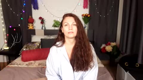 yourmysterycharm online show from January 11, 5:08 pm