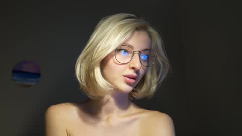 Eva online show from January 17, 2:39 am