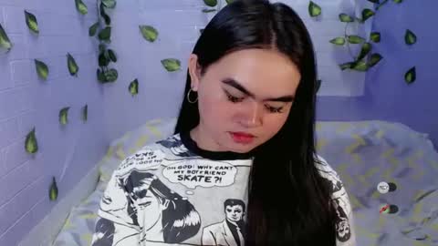 yourprincessthea online show from February 11, 4:46 pm