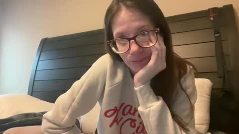Snapshot of yourstrulylivy chatting on February 18, 1:44 pm yourstrulylivy online show from February 18, 1:44 pm