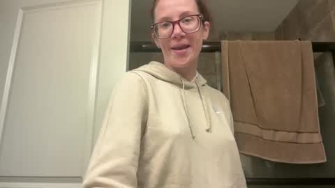 Snapshot of yourstrulylivy chatting on September 30, 4:39 pm yourstrulylivy online show from September 30, 4:39 pm