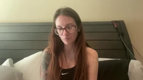 Snapshot of yourstrulylivy chatting on January 18, 5:26 pm yourstrulylivy online show from January 18, 5:26 pm