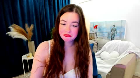 yoursweetmaddy online show from April 10, 4:29 am