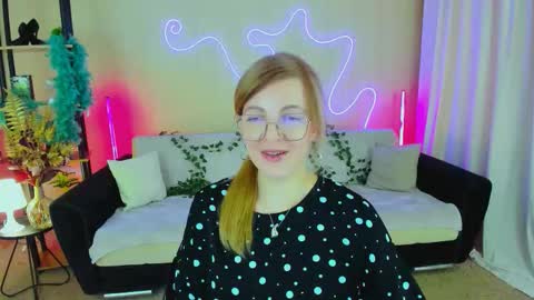 Alice online show from November 18, 10:40 am