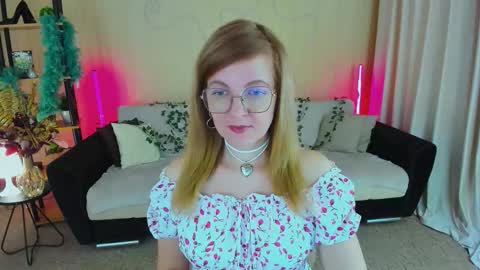 Alice online show from December 2, 10:35 am