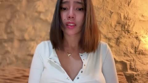 YowgineTheGreat online show from March 14, 9:46 am