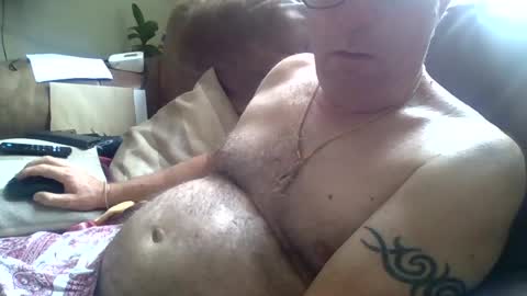 Daddiesgirl online show from July 25, 12:36 pm