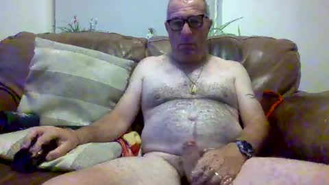 Daddiesgirl online show from July 24, 3:26 am