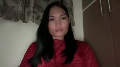 yrdrmgrl_jennie26 online show from February 5, 3:59 pm