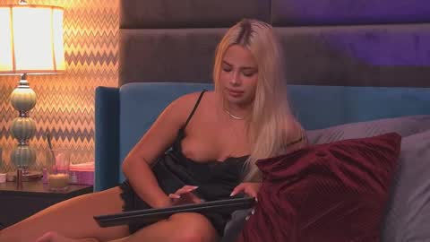 Foxie online show from September 23, 4:06 am