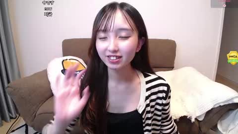yui_x online show from May 25, 10:54 am