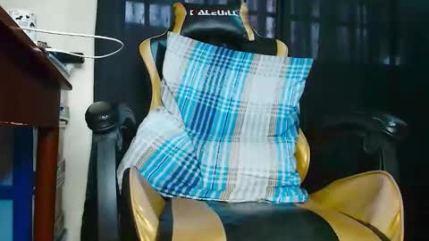 yukikawaiii online show from January 17, 4:33 am