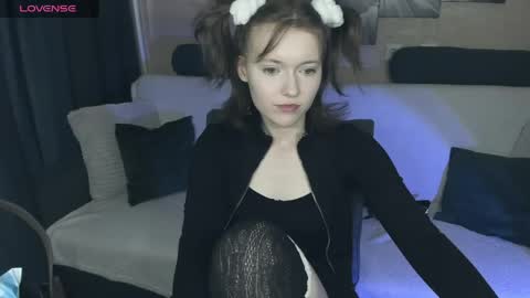 YukiShine online show from April 27, 11:19 am