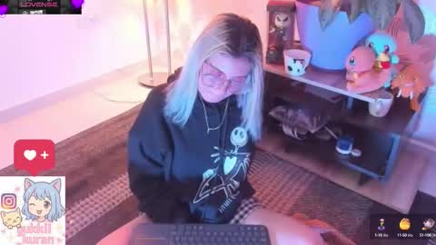 Snapshot of yukki_kuran chatting on October 15, 4:49 am Yukki Kuran online show from October 15, 4:49 am