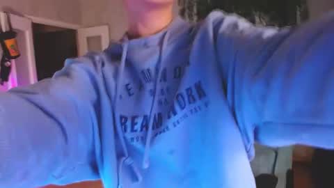 Kris online show from February 26, 9:20 pm