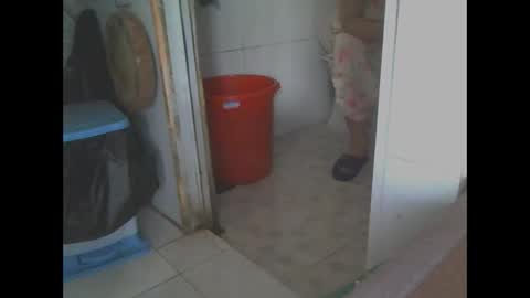 yumi123_ online show from November 17, 2:47 am