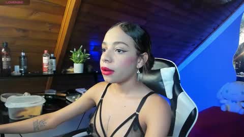 yumi_hanna online show from January 13, 2:41 am