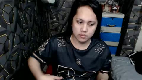 Snapshot of yumi_white chatting on October 26, 7:46 pm yumi online show from October 26, 7:46 pm
