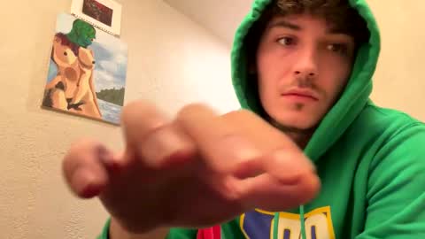 yungstudbev online show from December 21, 4:52 am