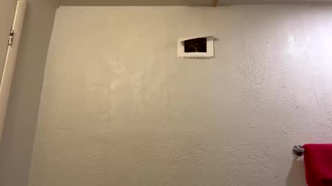 yungstudbev online show from April 3, 1:01 am