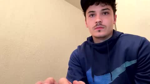 yungstudbev online show from October 8, 11:32 pm