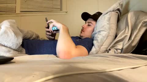 yungstudbev online show from March 1, 1:21 am