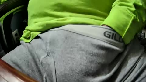 yuppers1234 online show from October 20, 2:00 pm