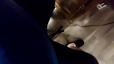 yupthatshim online show from January 4, 4:33 am