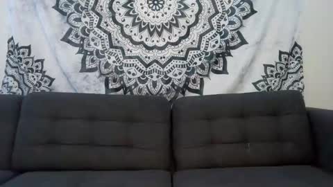 yurdreams_22 online show from March 21, 3:12 am