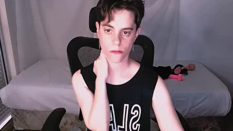 Yuyu online show from September 19, 6:11 pm