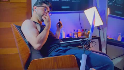 ZAC online show from November 29, 9:44 pm