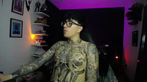 zac_muller1 online show from November 20, 6:12 am