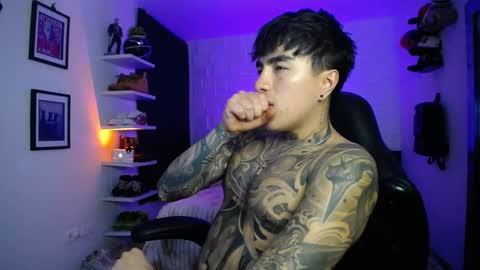 zac_muller1 online show from March 11, 5:54 am