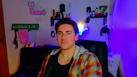 Zach Rhyder online show from January 15, 2:09 am