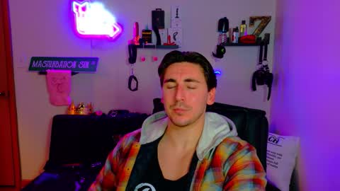 Zach Rhyder online show from February 6, 2:15 am