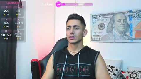 zachpri20 online show from December 19, 10:10 pm