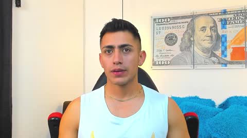 zachpri20 online show from January 3, 7:16 am