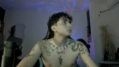 zack online show from August 8, 1:37 am