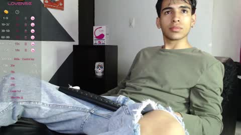 Snapshot of zack_xtreme chatting on February 23, 12:16 pm Xavi online show from February 23, 12:16 pm