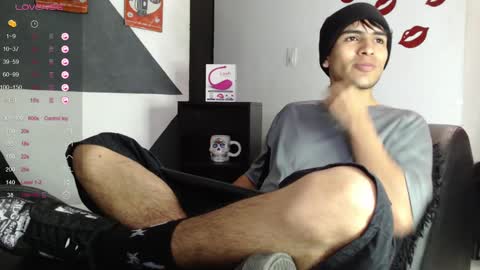 Snapshot of zack_xtreme chatting on March 2, 12:01 pm Xavi online show from March 2, 12:01 pm