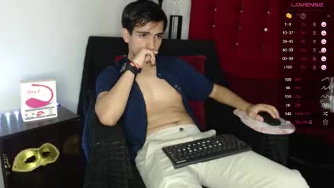 Snapshot of zack_xtreme chatting on September 25, 1:07 pm Xavi online show from September 25, 1:07 pm