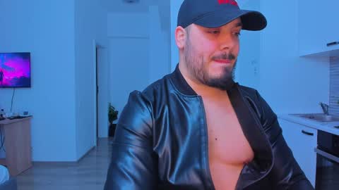 Zack online show from February 18, 11:19 pm