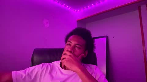 zackharden45 online show from April 16, 6:24 am